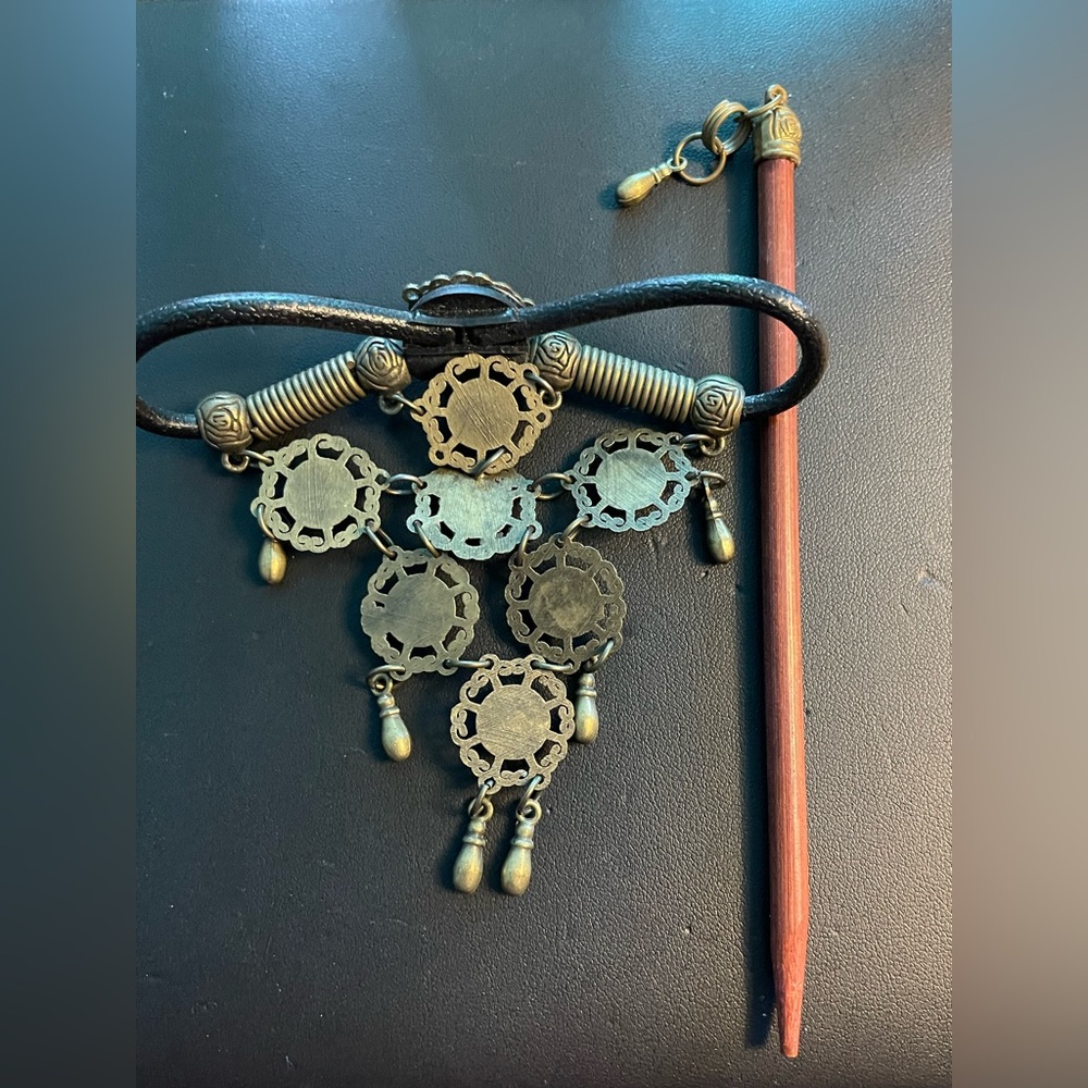 Vintage Bohemian Style Bun Maker Barrette influenced by Tibetan Victorian style - Picture 4 of 7